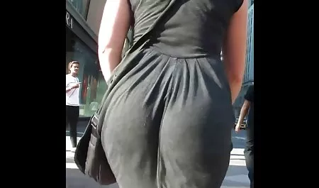 Petite Genevieve Sin se la follan en su monstruo culo