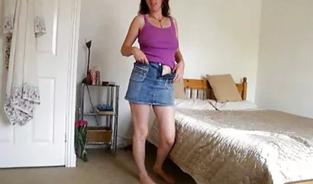 Veronica primera vez con el mega vibrador.