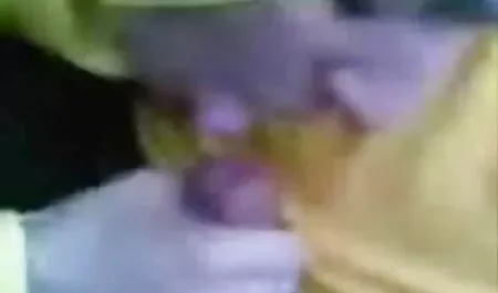 Fickstute follada por cuatro pollas