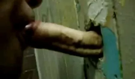 La colegiala super dulce se ve realmente estimulada