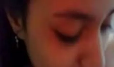 Masaje con final lesbico.