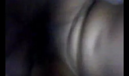 La puta regordeta Ava Devine se convierte en una yegua de tres agujeros para tres hombres