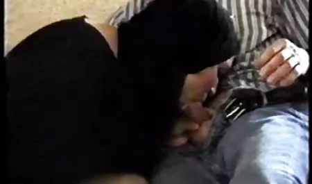 Jefe clava a su interna Alaina Kristar