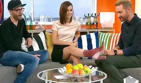 Bonita ébano chupa polla